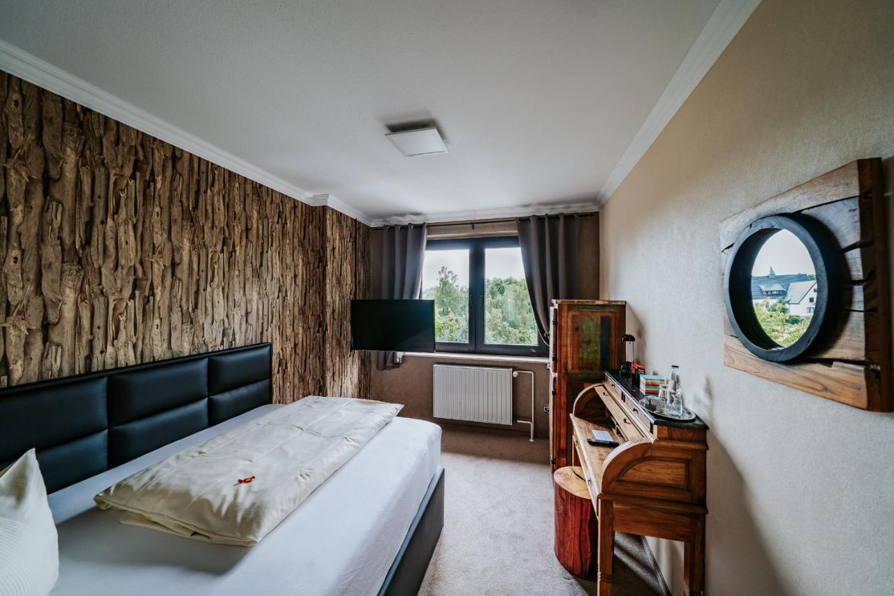 RobrookS Hotel Garni Hiddenhausen Buitenkant foto