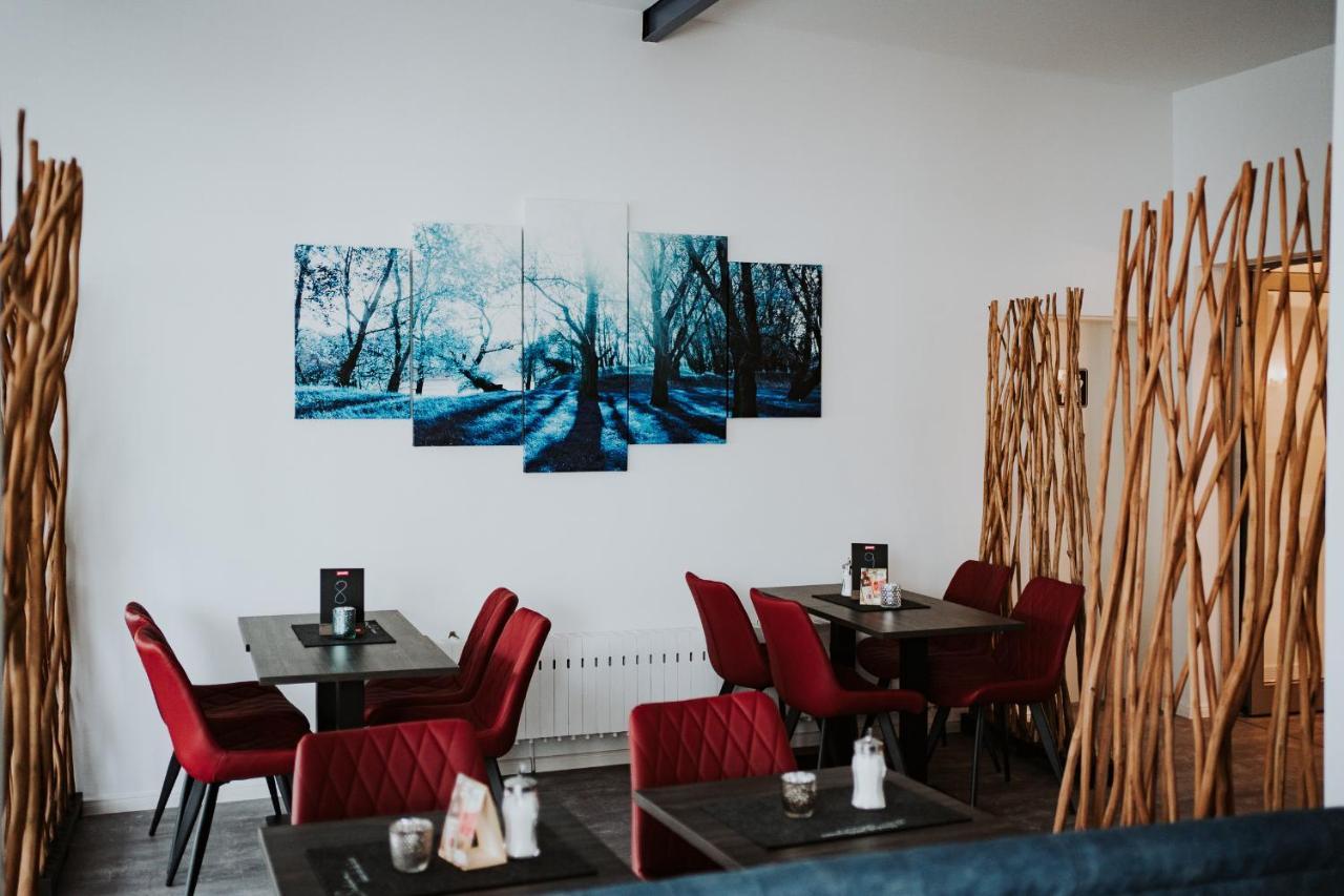 RobrookS Hotel Garni Hiddenhausen Buitenkant foto
