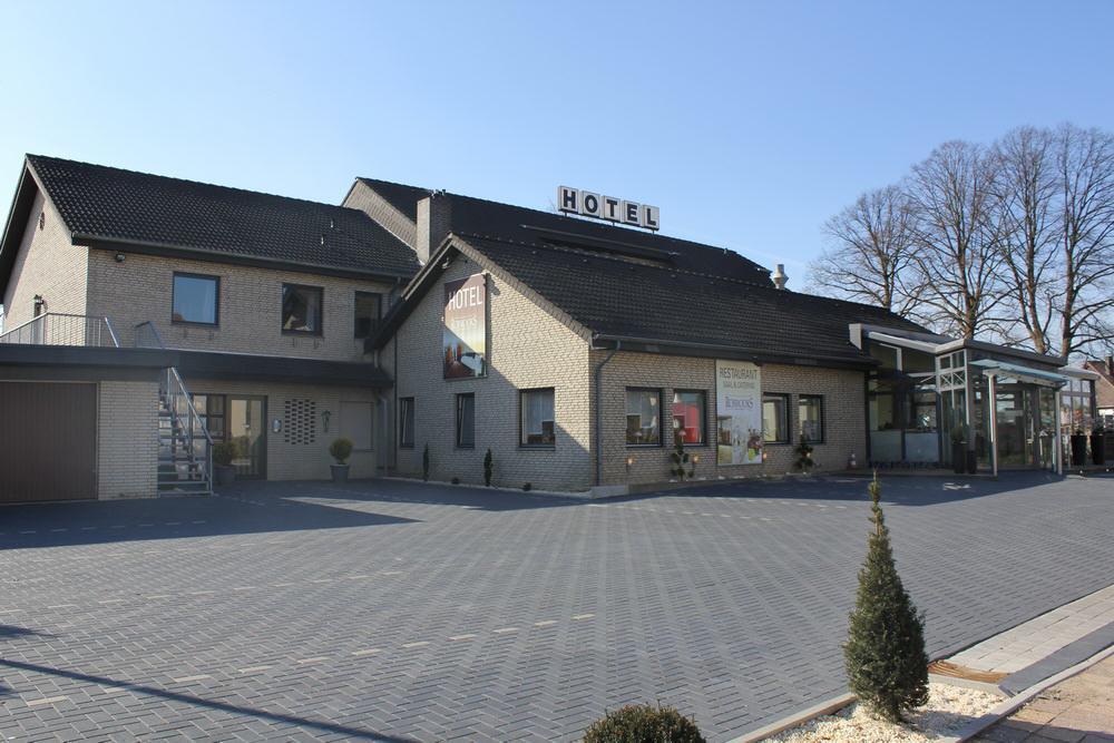 RobrookS Hotel Garni Hiddenhausen Buitenkant foto